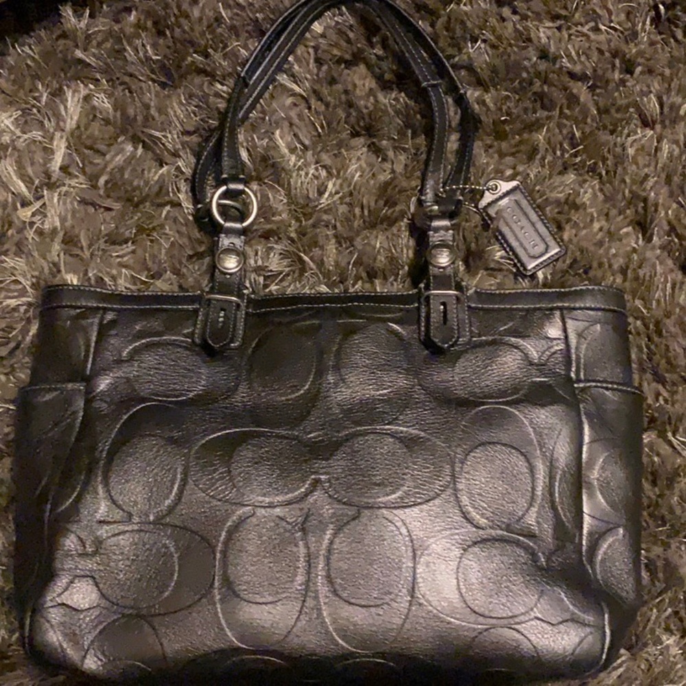 Coach Tote- In very good condition.